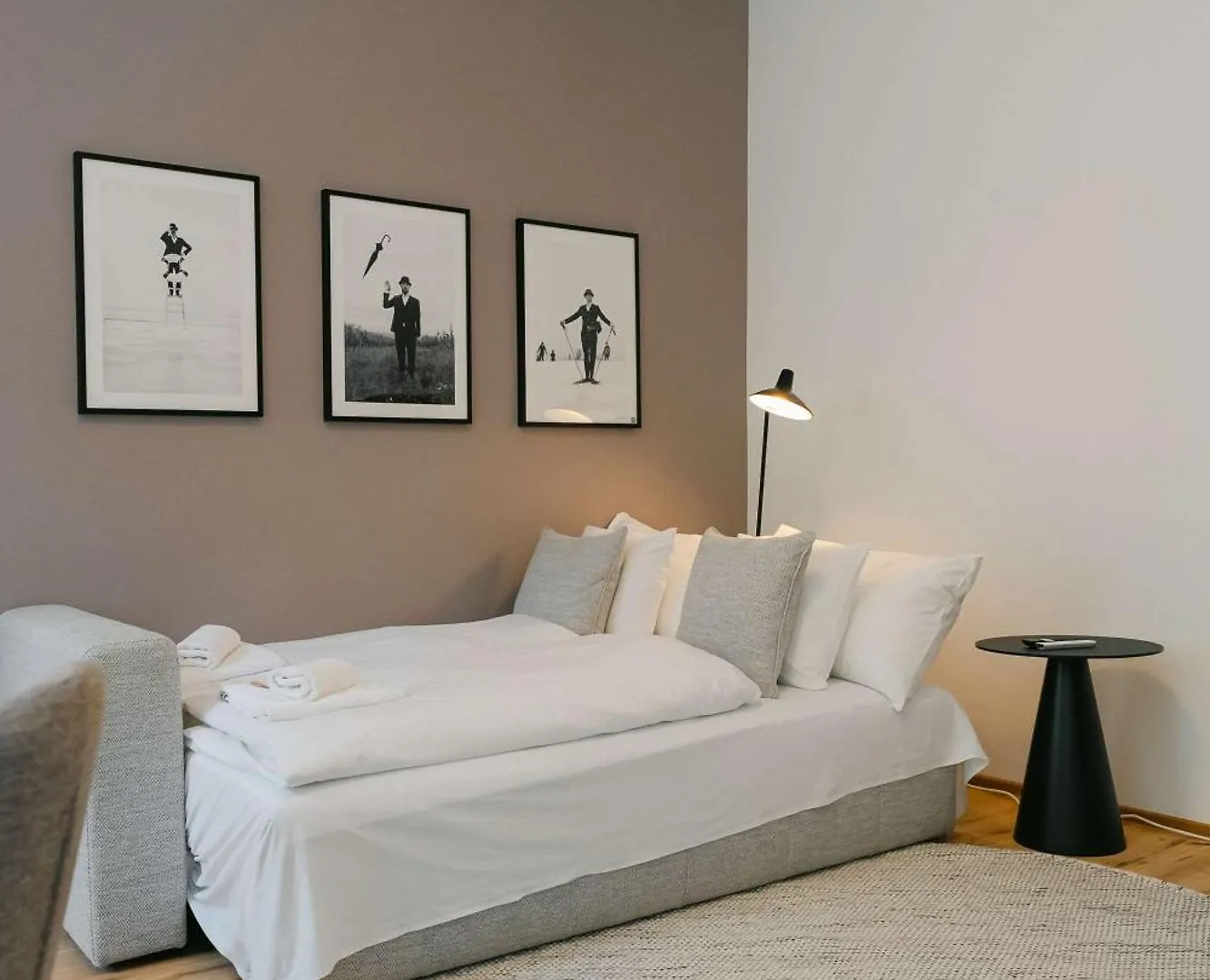 Calm 1Br Perfect For 4-6 Metro Close To Naschmarkt Βιέννη Διαμέρισμα