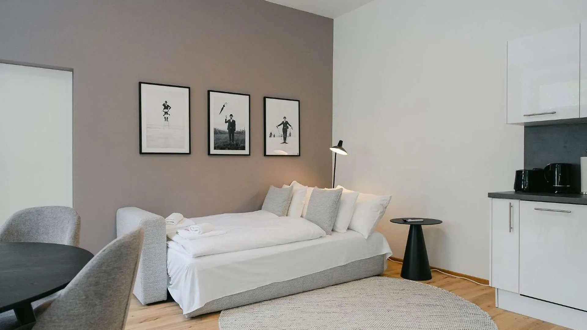 Calm 1Br Perfect For 4-6 Metro Close To Naschmarkt Βιέννη Διαμέρισμα