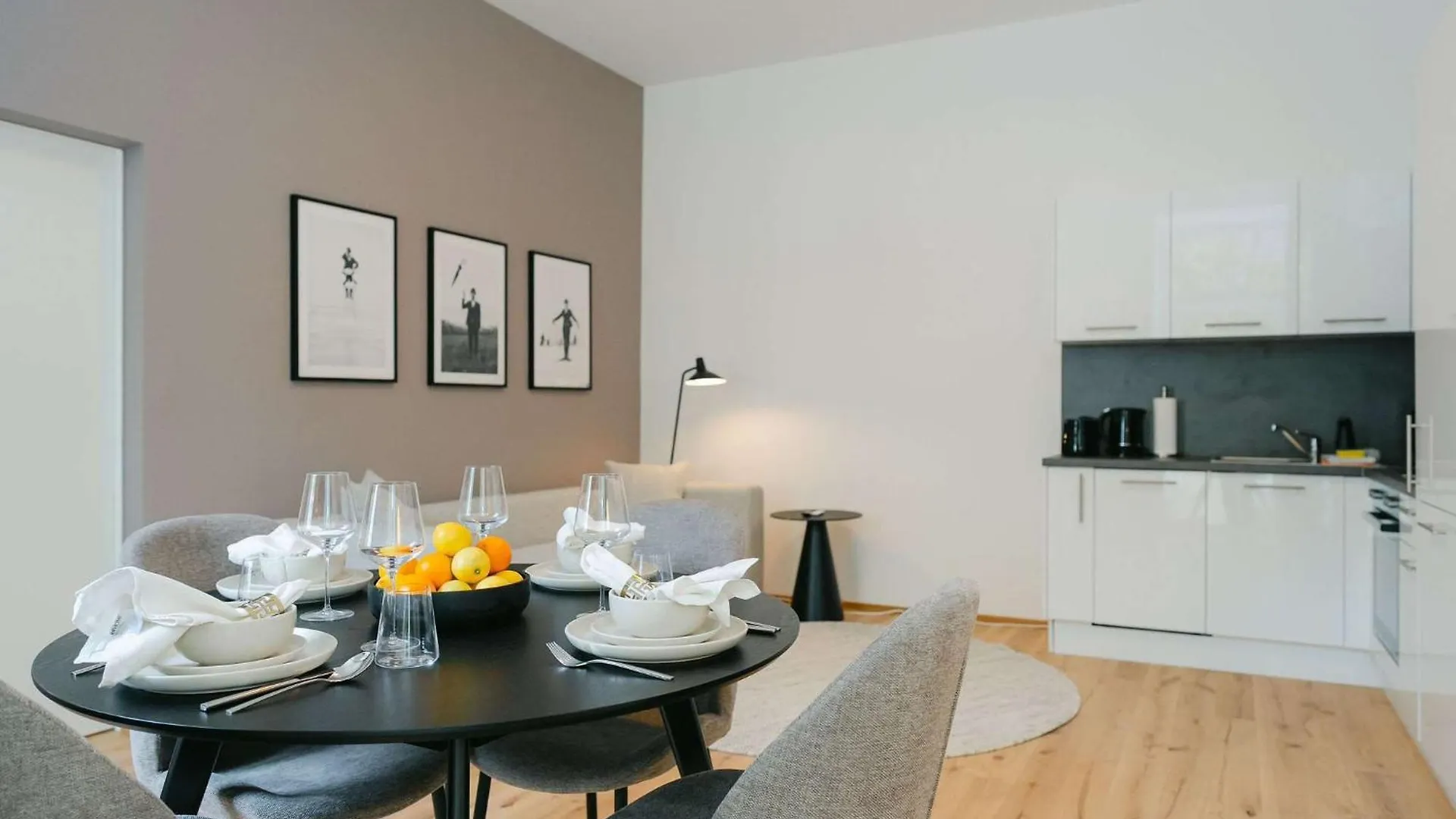 Διαμέρισμα Calm 1Br Perfect For 4-6 Metro Close To Naschmarkt Βιέννη